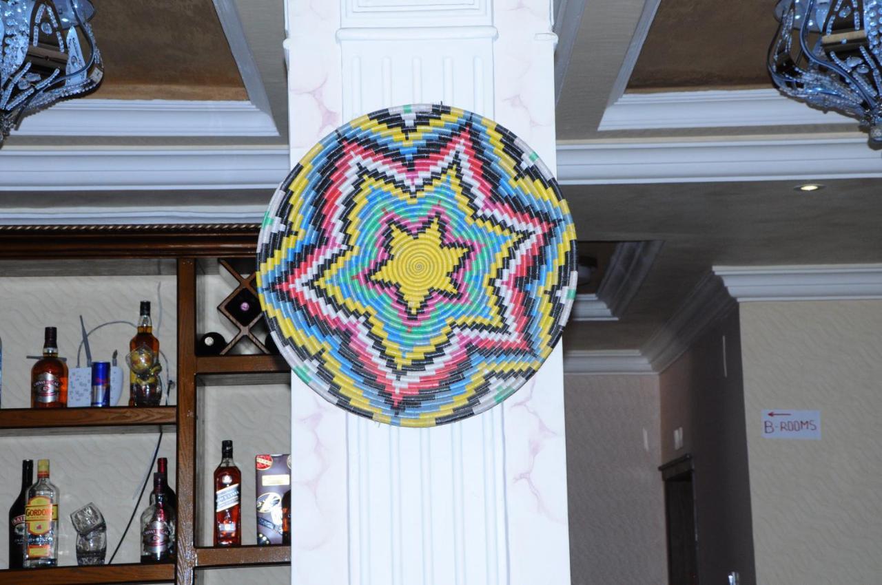 Guzara Hotel Addis Bagian luar foto