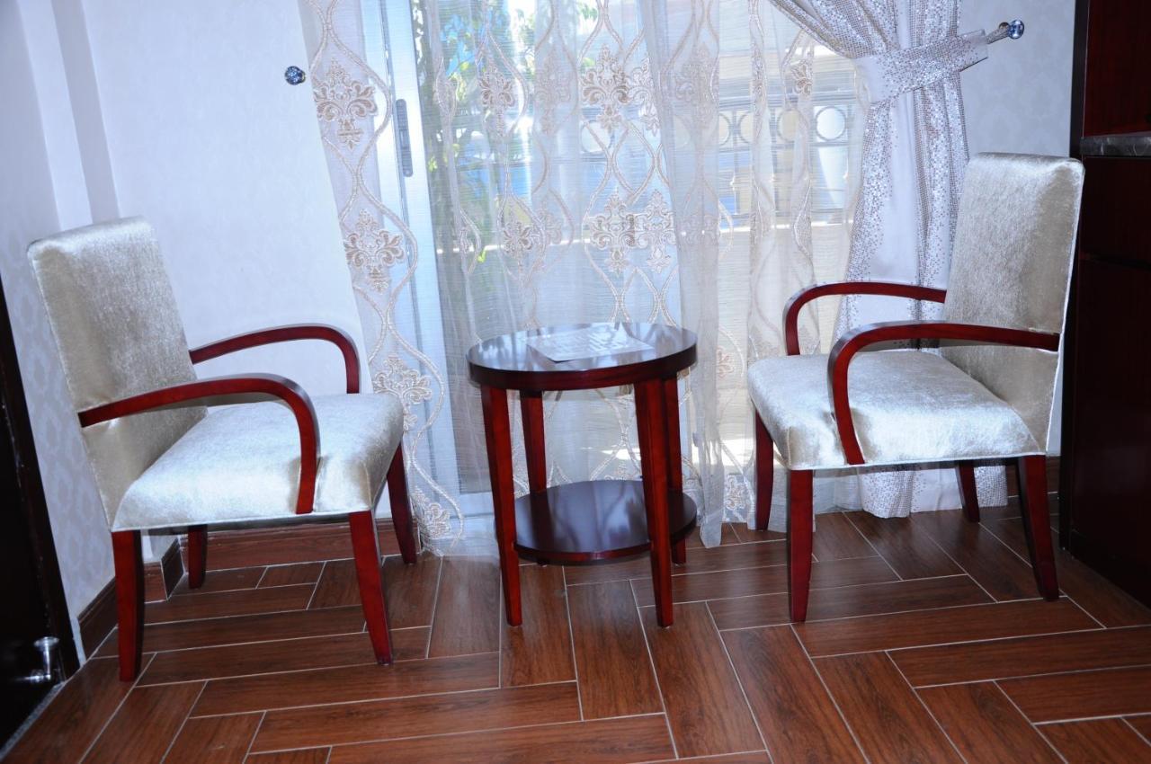 Guzara Hotel Addis Bagian luar foto